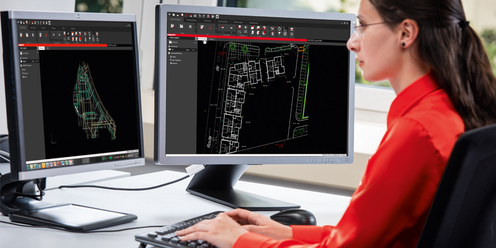 Planerin arbeitet mit der BIM/CAD-Bibliothek