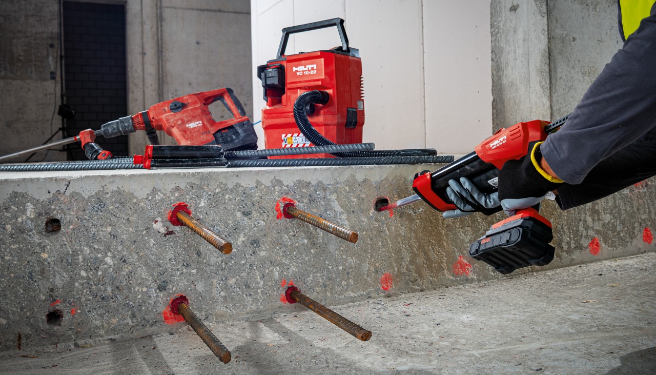 Hilti Rebar Systemkette mit Nuron Auspressgerät, Bausauger und Akku-Bohrhammer