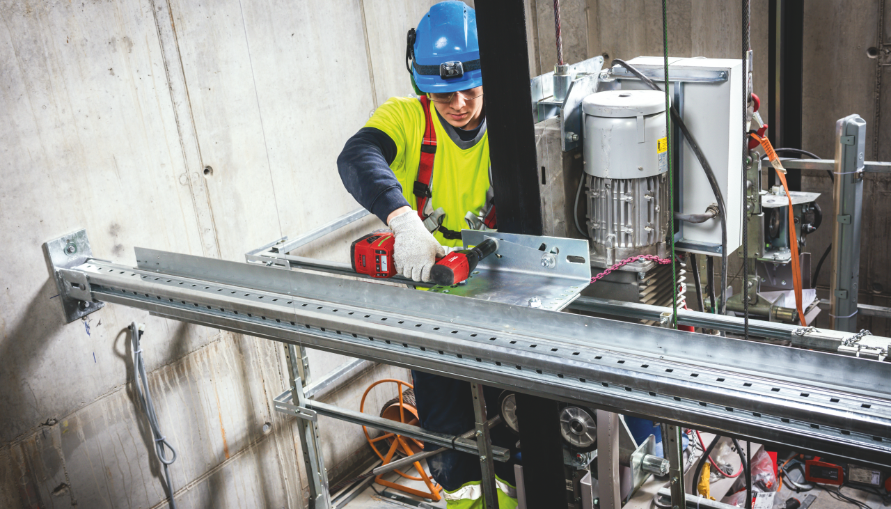 Trennbalken für Aufzüge mit Hilti Akku-Schlagschrauber SIW 6AT-A22