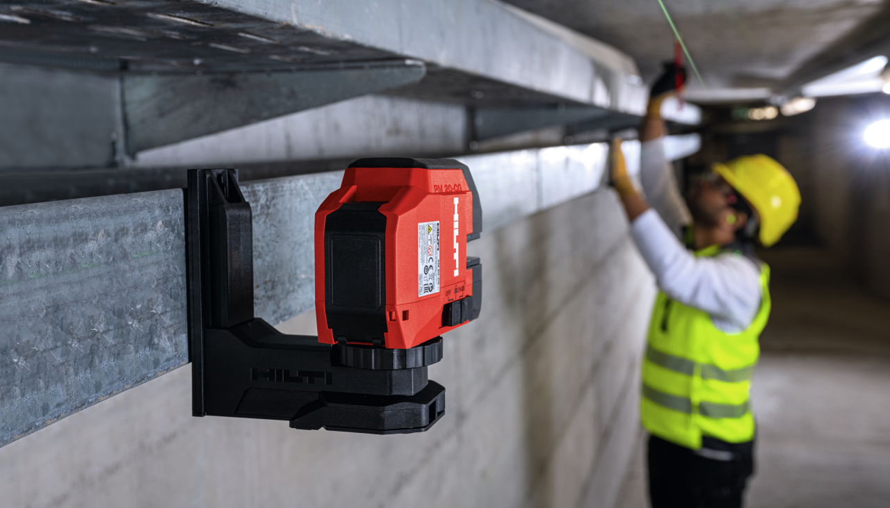 Ausrichten und Nivellieren mit Hilti PM 20-CG Lot- und Kreuzlinienlaser