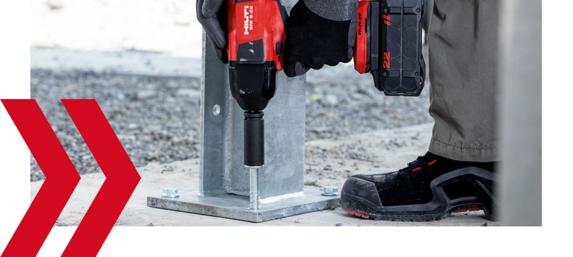 Akku-Schlagschrauber SIW 8-22 beim Setzen von HUS Schrauben