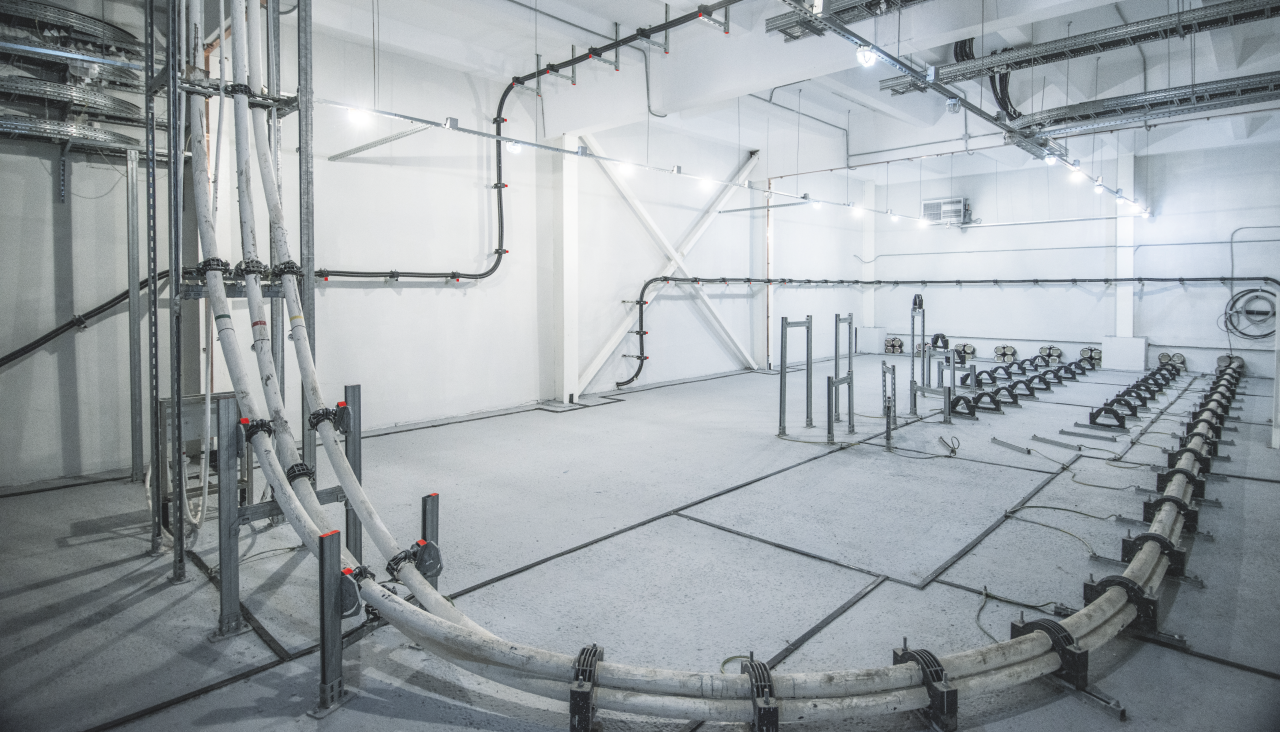 Halterungen für Hochspannungskabel