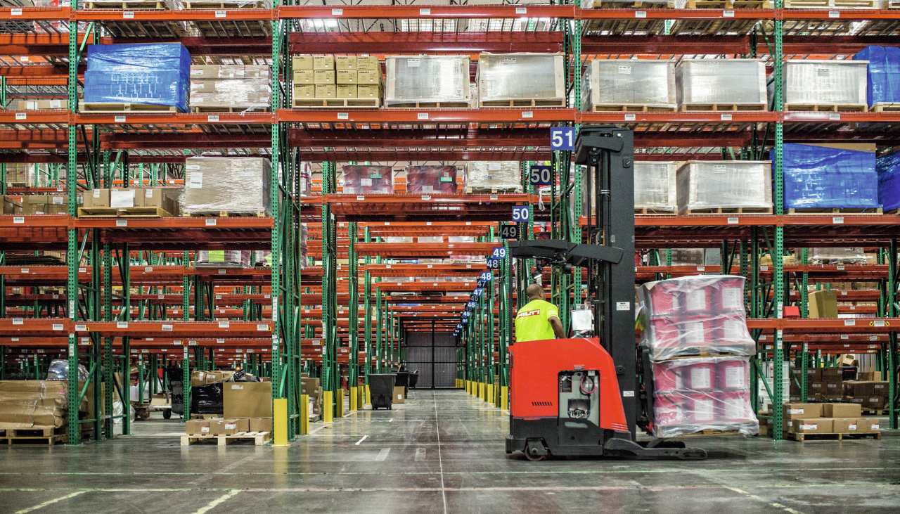 Lösungen für Lager und Regale