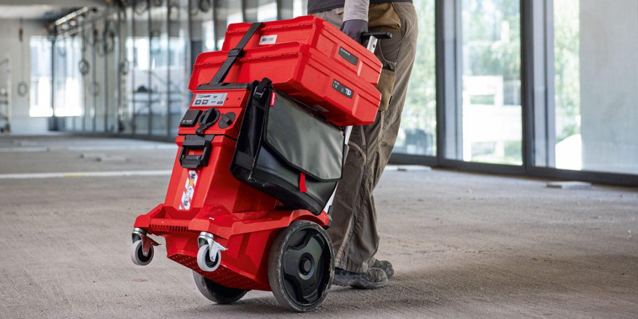 VC 40M-X wird auf Baustelle gefahren