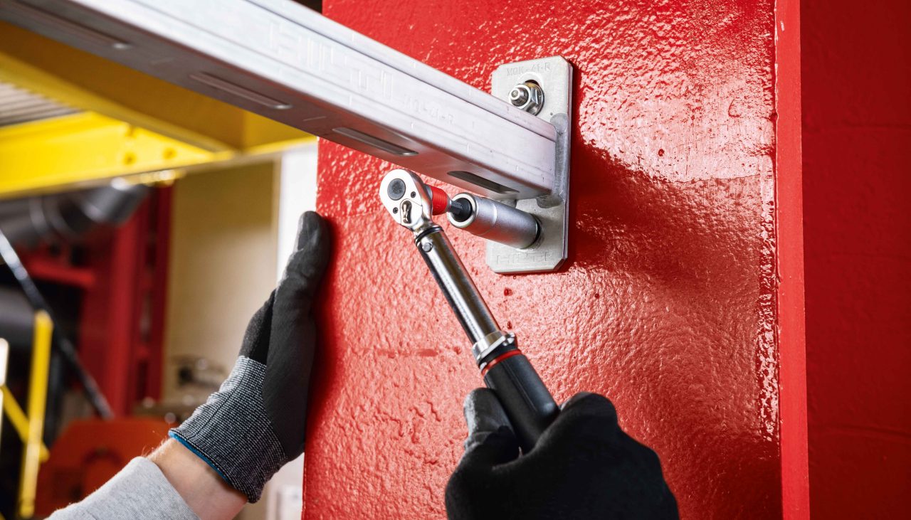 Fastening on Steel with X-BT and S-BT