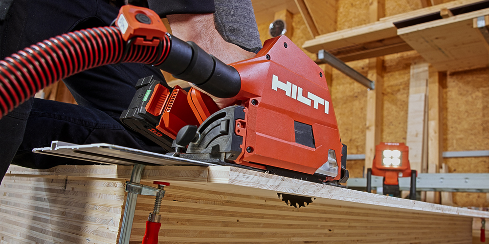 Anwendungsbild der Akku-Tauchsäge SC 6WP-22