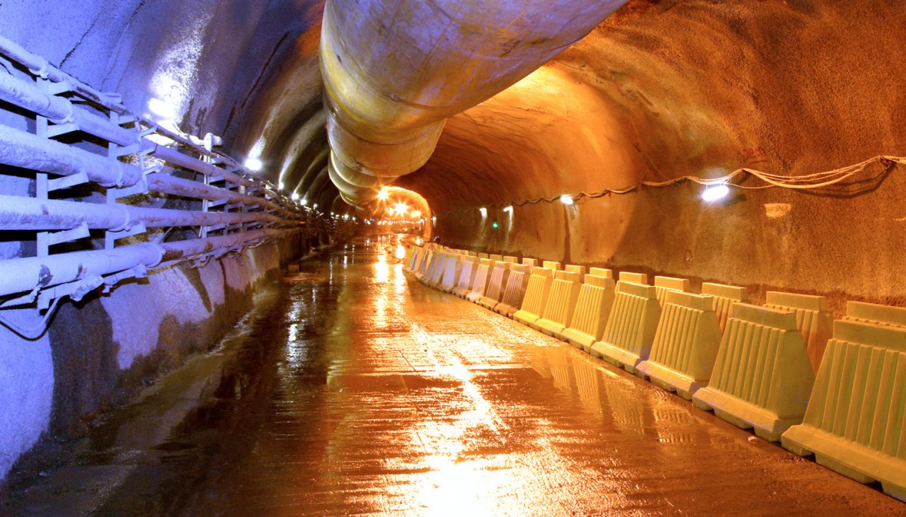 Hilti Temporäre Befestigungen von Belüftung, Beleuchtung und Vermessungseinrichtung