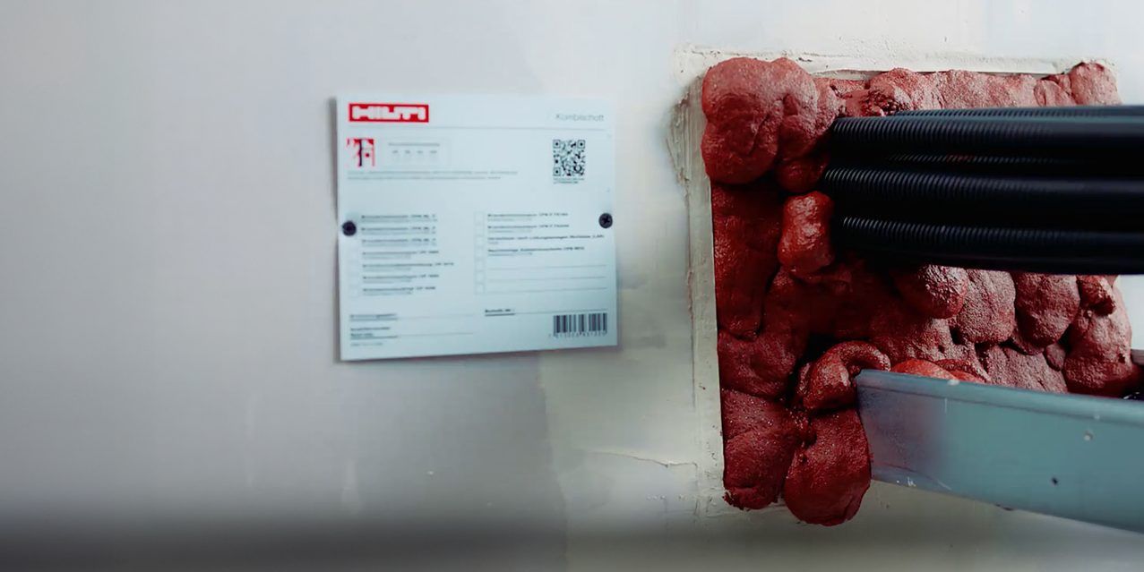 Kabeldurchführung mit CFS-BL Brandschutzsteinen